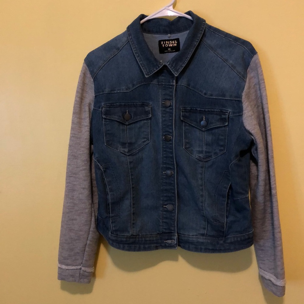 denim jacket w hoodie like sleeves